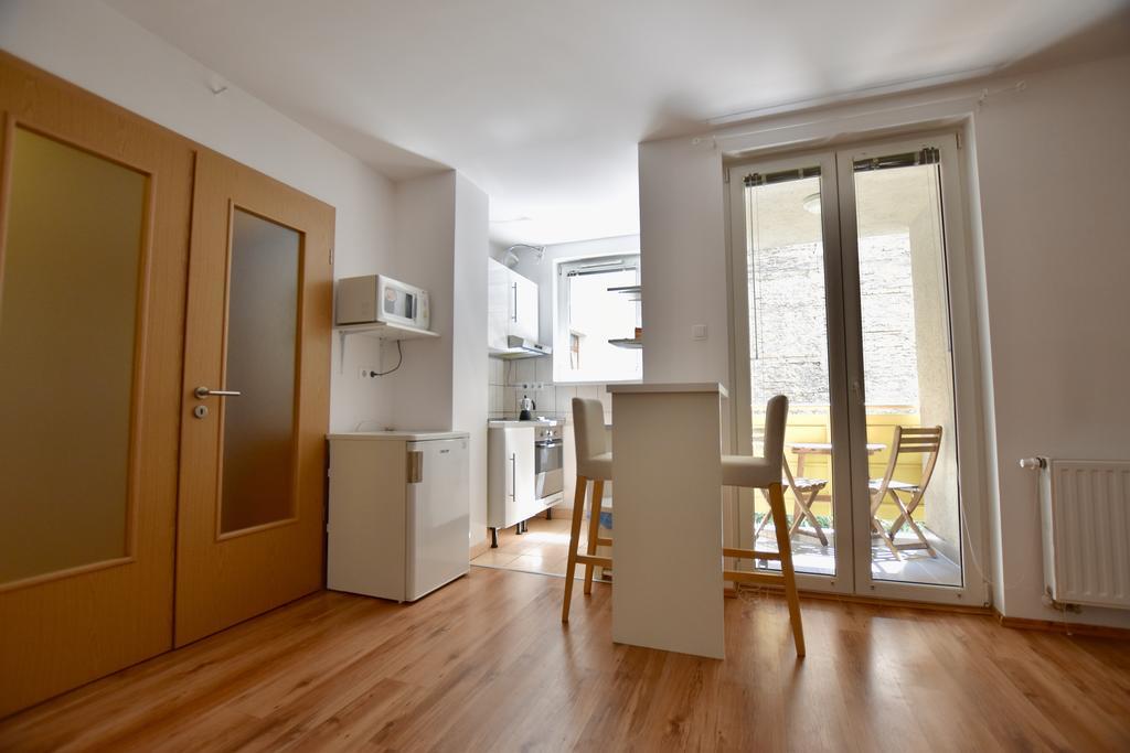 Central Studio Boulevard Budapest Extérieur photo