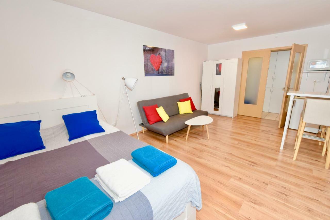 Central Studio Boulevard Budapest Extérieur photo
