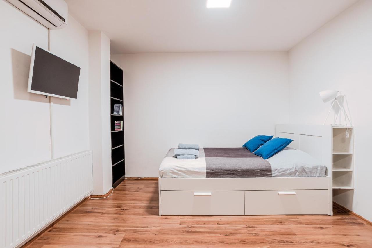 Central Studio Boulevard Budapest Extérieur photo